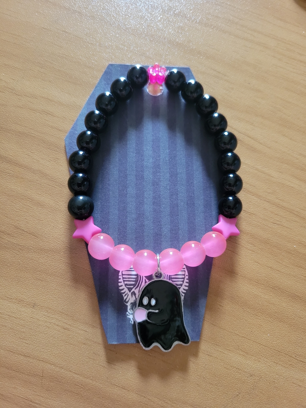 💐NEW💐 Pink & Black Ghost Charm Beaded Bracelet
